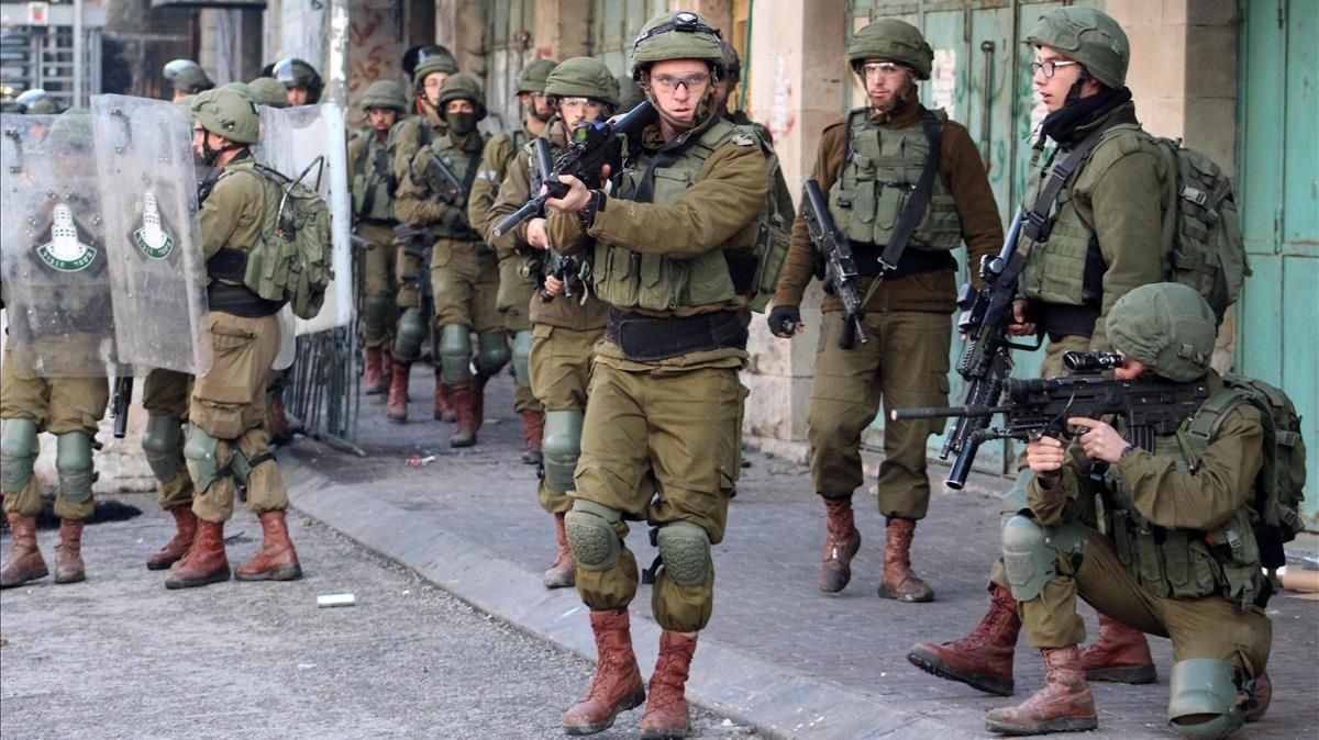 Soldados israelís el pasado sábado en Hebrón. Soldados israelís el pasado sábado en Hebrón.