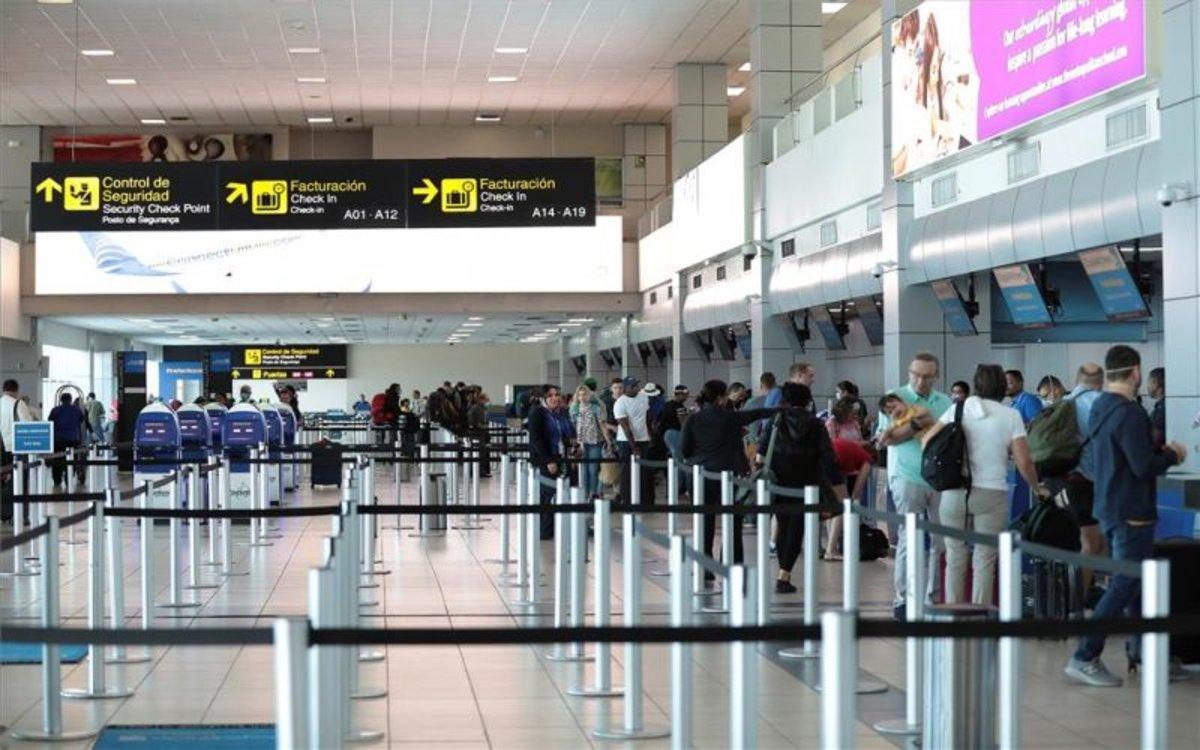 El aeropuerto de la Ciudad de Panamá sin pasajeros por el coronavirus. El aeropuerto de la Ciudad de Panamá sin pasajeros por el coronavirus.