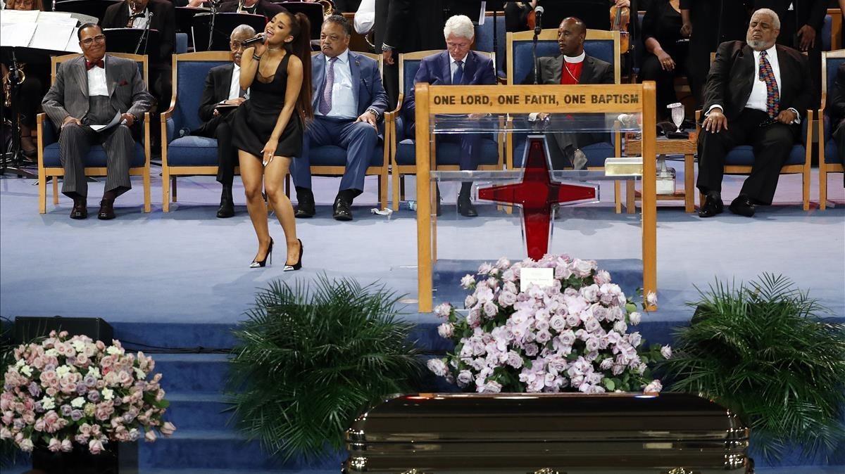 La actuación de Ariana Grande en el funeral de Aretha Franklin.
