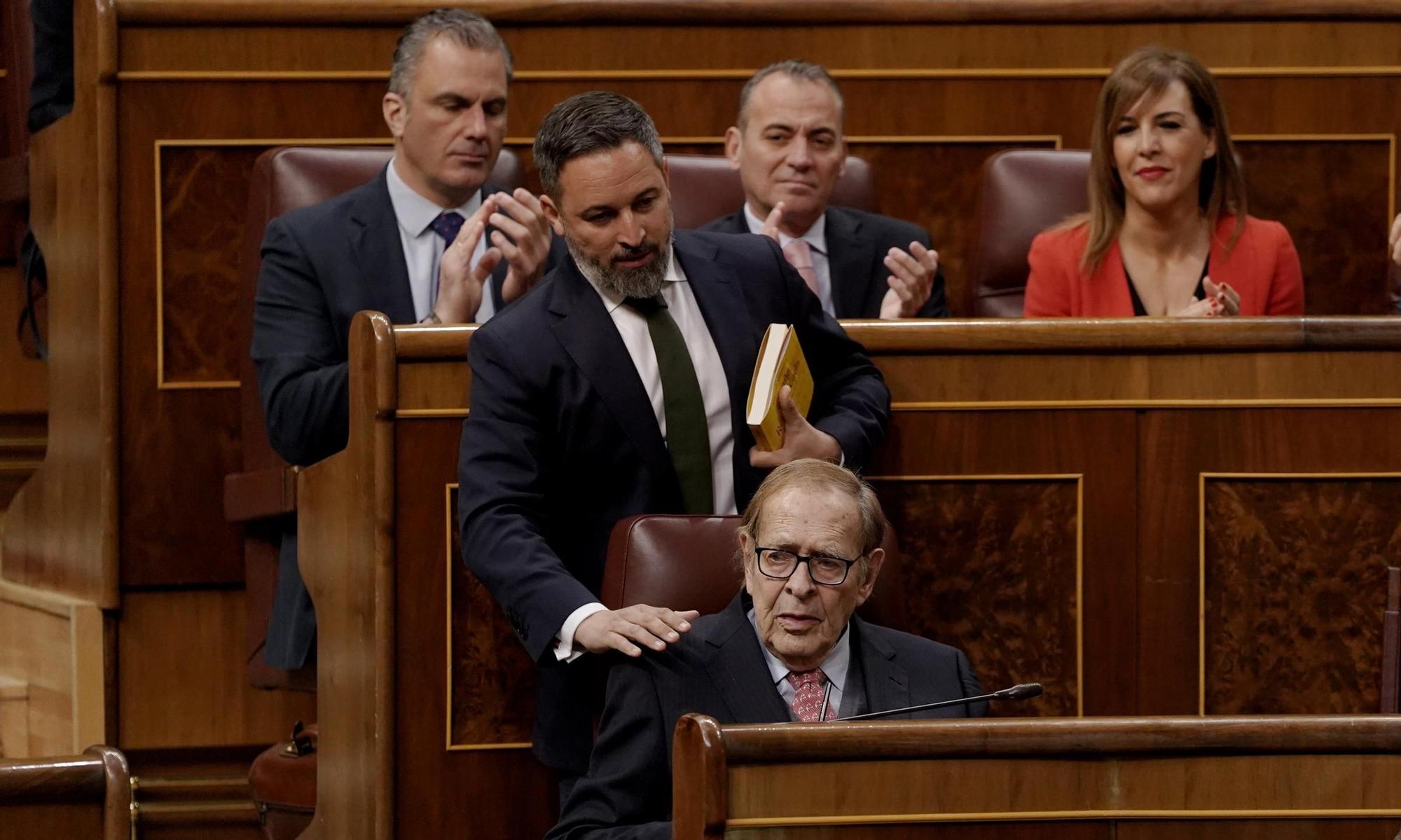 Redacción |  Motion of censura destructive