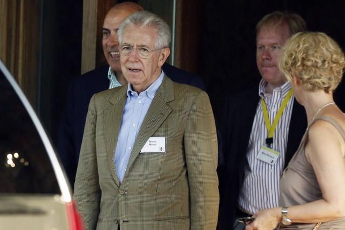 El primer ministro italiano, Mario Monti, llega a la Allen Conference de Sun Valley. El primer ministro italiano, Mario Monti, llega a la Allen Conference de Sun Valley.