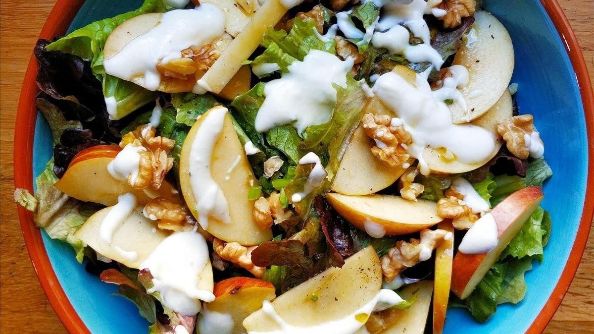Ensalada Waldorf con yogur. Ensalada Waldorf con yogur.