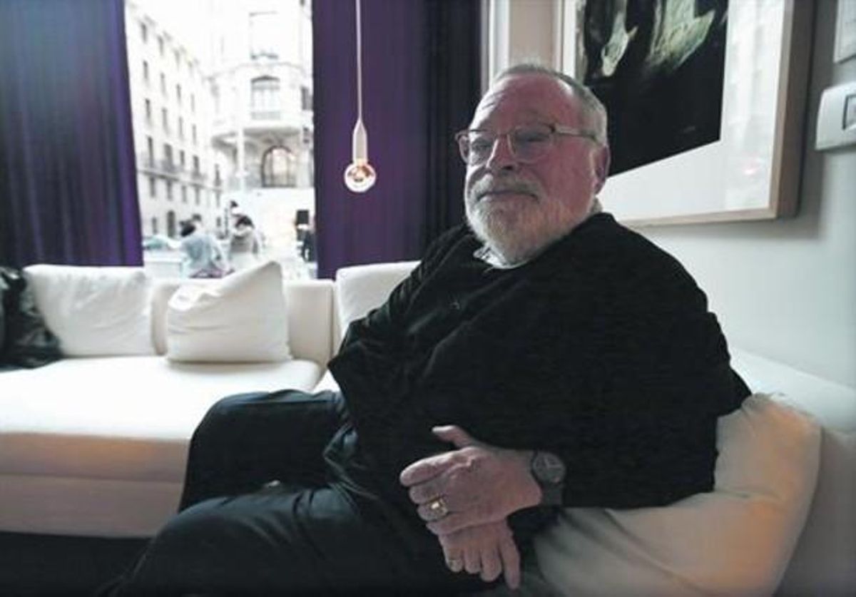Fernando Savater, durante la entrevista, en Madrid. Fernando Savater, durante la entrevista, en Madrid.