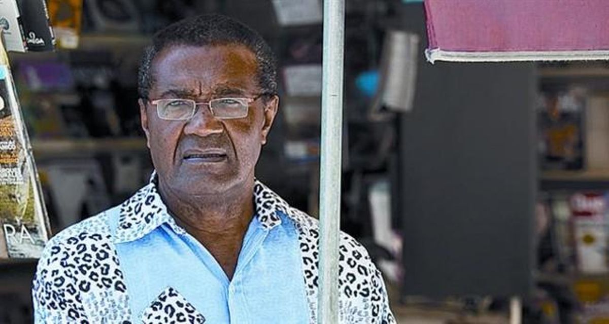 Inongo Vi-Makomé: «En África narrar un cuento es mejor que dar un consejo» Inongo Vi-Makomé: «En África narrar un cuento es mejor que dar un consejo»