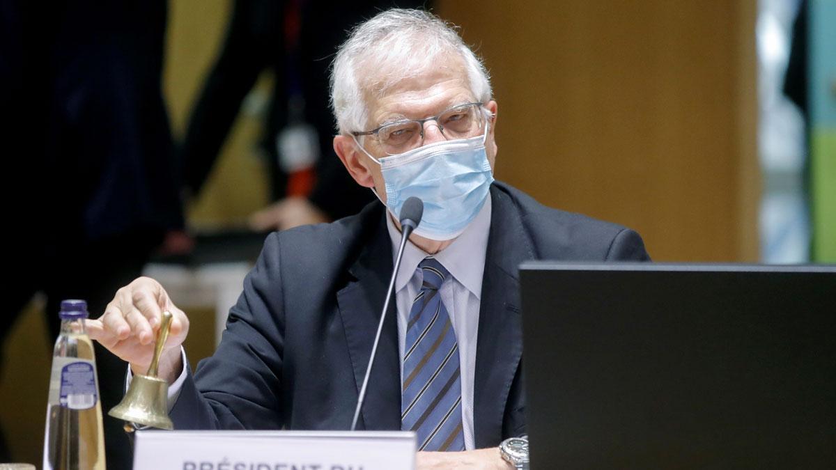 Borrell trasllada a Kíev la voluntat europea d’actuar si pateix un atac rus