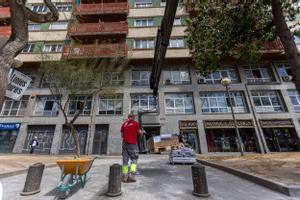 Bloque de 120 pisos residenciales de la calle Tarragona se ha convertido en un bloque de 120 pisos turísticos por una brecha legal