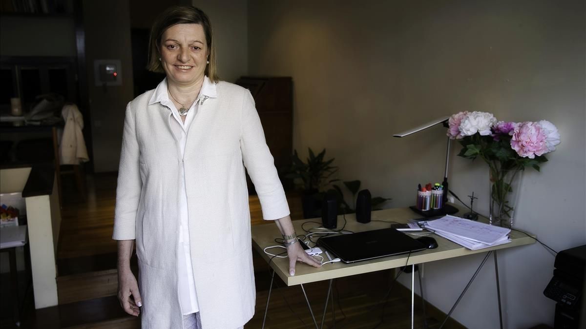 Mireia Poch: «Nadie nos enseñó a controlar nuestra mente» Mireia Poch: «Nadie nos enseñó a controlar nuestra mente»