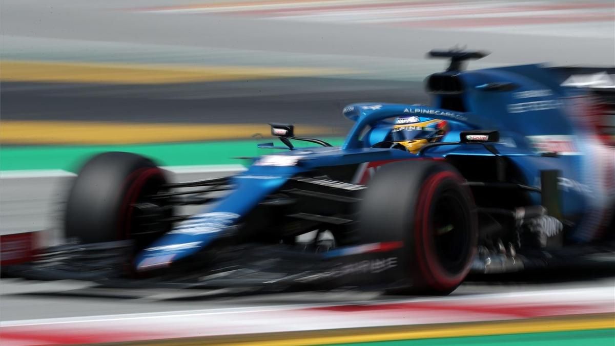 Alonso rueda con el Alpine en Montmeló, este viernes. Alonso rueda con el Alpine en Montmeló, este viernes.