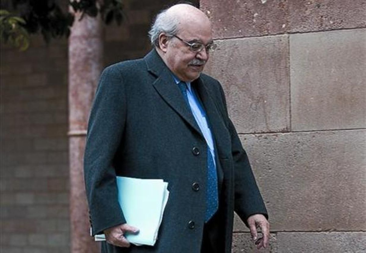Mas-Colell 8 El ’conseller’ es el máximo responsable de las subastas. Mas-Colell 8 El ’conseller’ es el máximo responsable de las subastas.