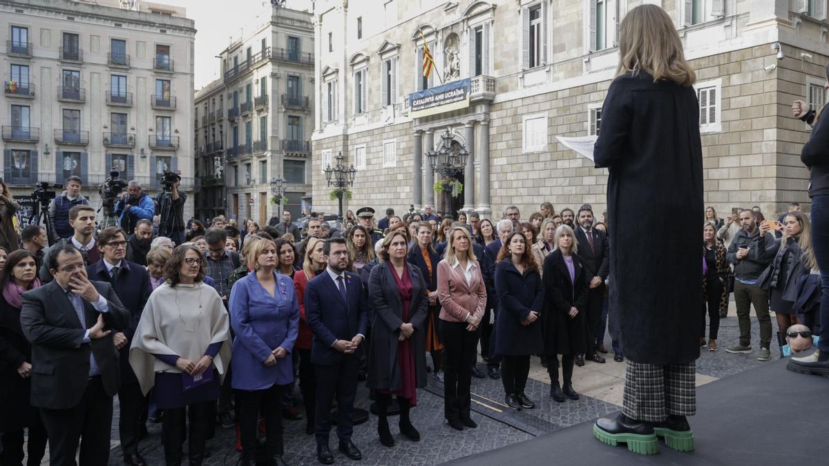 Minut de silenci a Barcelona per les víctimes de la violència masclista