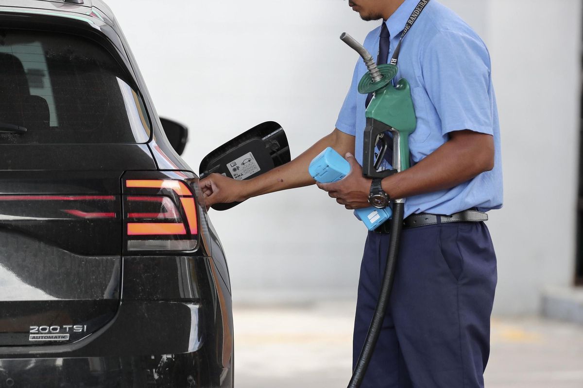 Competencia vigila y está "muy pendiente" de si las gasolineras están subiendo precios Competencia vigila y está "muy pendiente" de si las gasolineras están subiendo precios