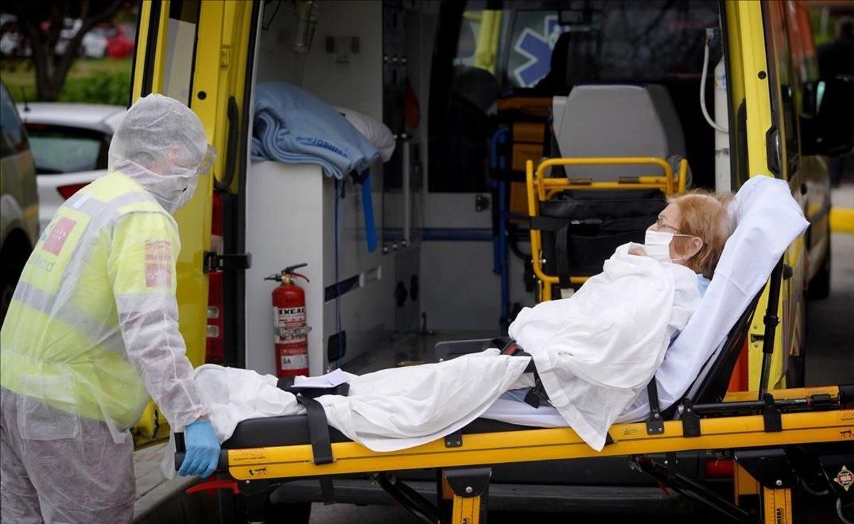 Salut prevé 13.000 muertos por coronavirus en Catalunya en el peor escenario Salut prevé 13.000 muertos por coronavirus en Catalunya en el peor escenario