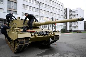 ¿Por qué Alemania se resistía a enviar tanques Leopard a Ucrania? 3 pros y 3 contras