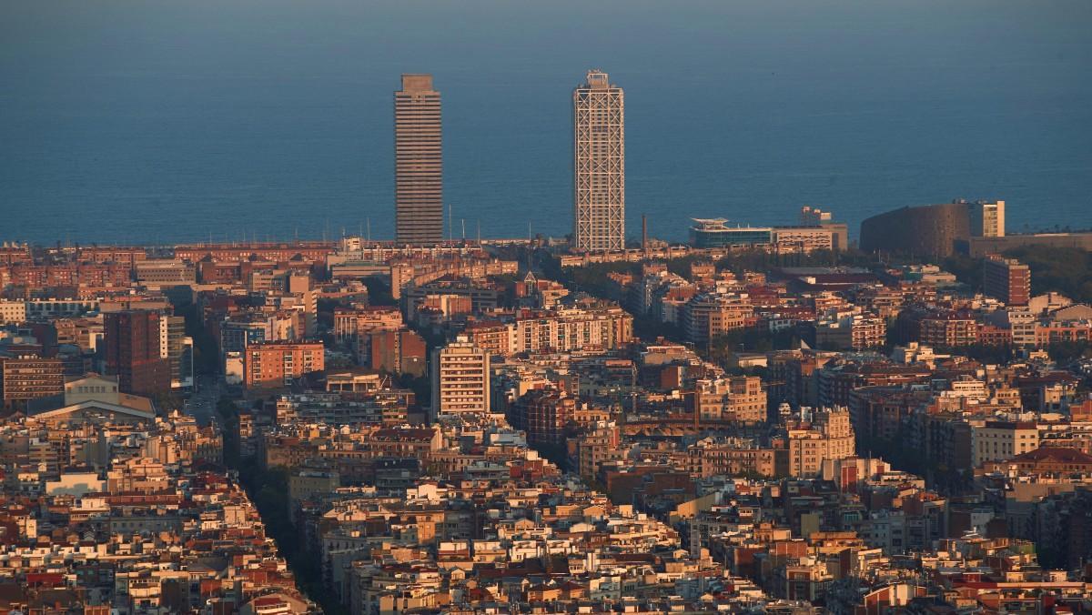 Los tres barrios de Barcelona con la renta per cápita más alta de España
