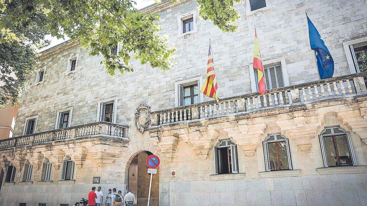 Un acusado de violar a su hijastra durante seis años se suicida en Mallorca el día antes del juicio