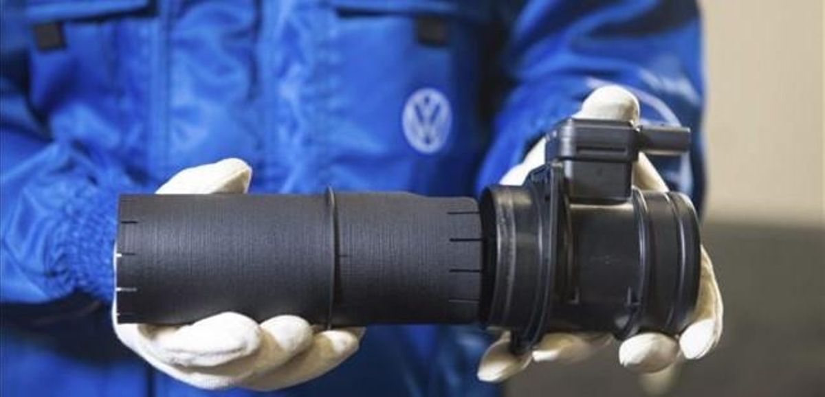 Detalle del filtro de estabilización del flujo de aire de Volkswagen. Detalle del filtro de estabilización del flujo de aire de Volkswagen.
