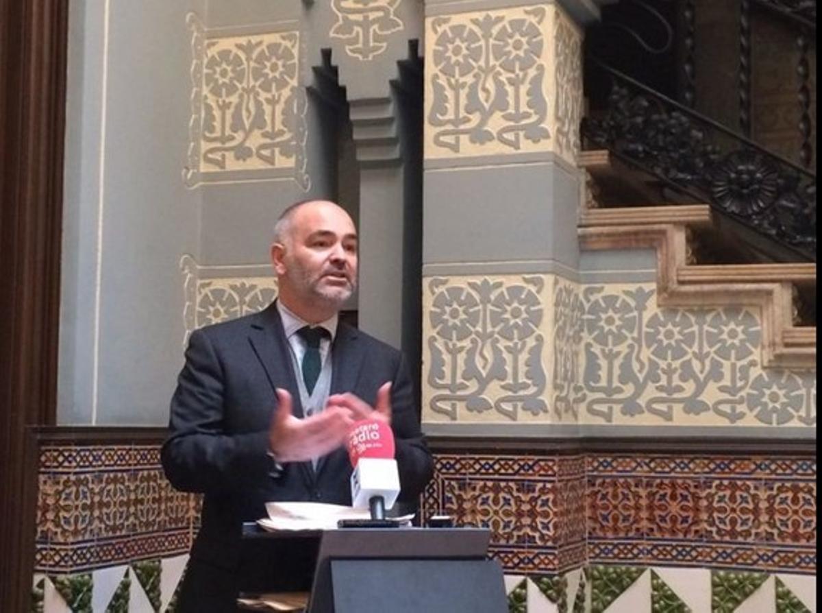 El presidente de la Fundació Iluro, Pere Carles, este lunes durante la presentación de la rehabilitación de la Casa Coll i Regàs de Mataró, propiedad de esta entidad.