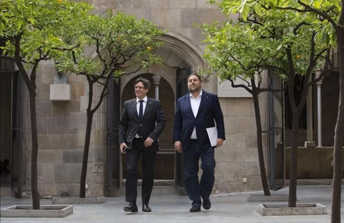 El ’president’ de la Generalitat, Carles Puigdemont, y el ’vicepresident’, Oriol Junqueras. El ’president’ de la Generalitat, Carles Puigdemont, y el ’vicepresident’, Oriol Junqueras.