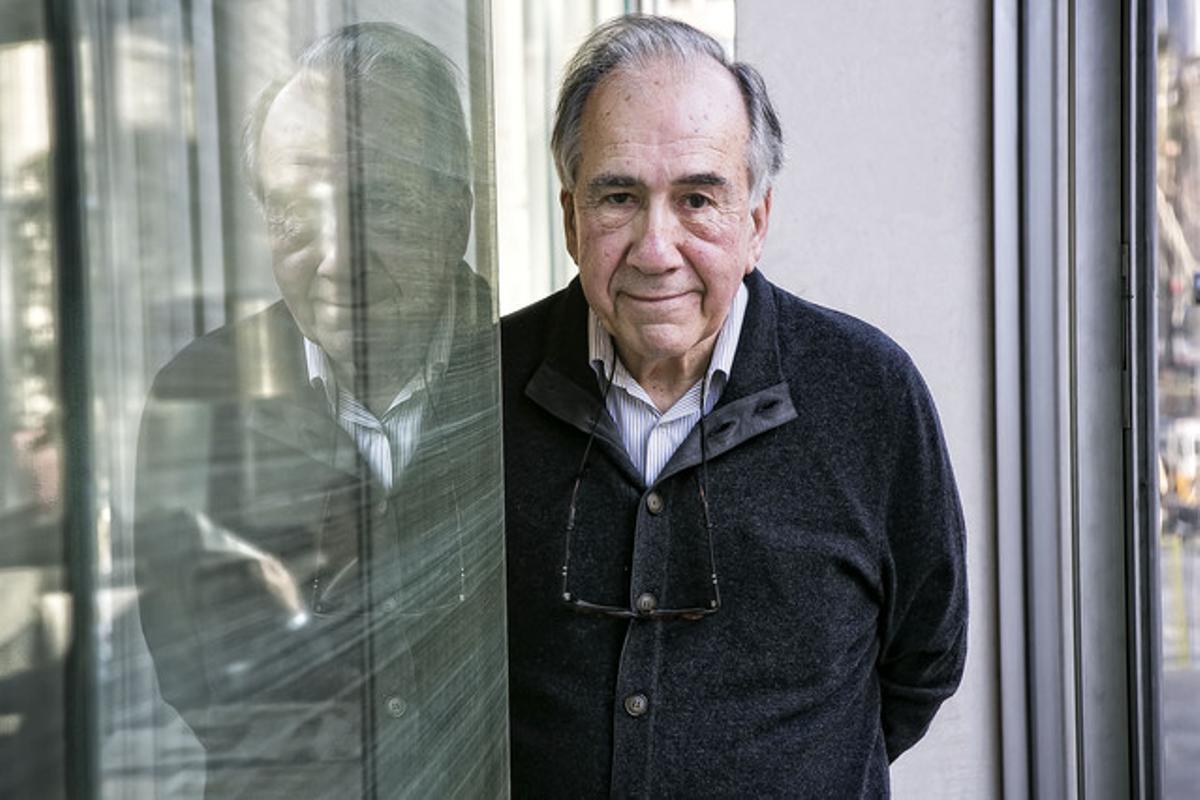 El poeta Joan Margarit obtiene el XV Premio Jaume Fuster