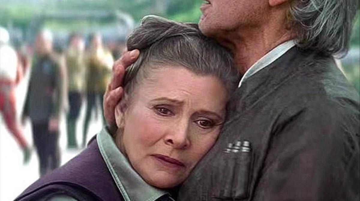 Carrie Fisher y Harrison Ford, en una escena de ’Star Wars: el despertar de la Fuerza’