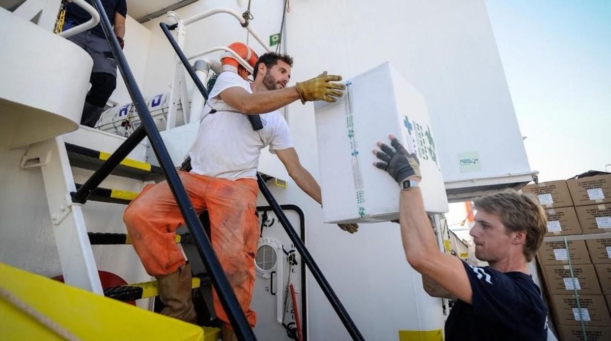 Reabastecimiento del ’Aquarius’, este miércoles. Reabastecimiento del ’Aquarius’, este miércoles.
