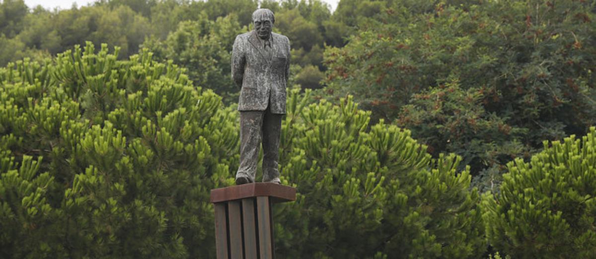 Estatua de Jordi Pujol en Premià de Dalt.