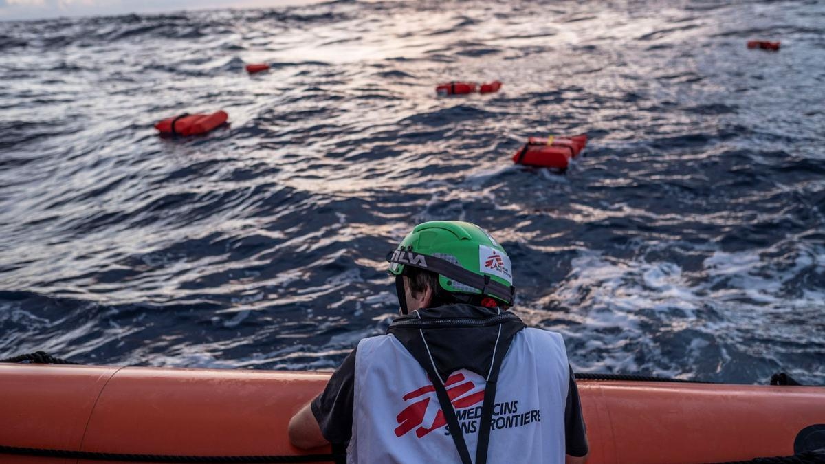 Casi 600 inmigrantes rescatados en uno de los mayores salvamentos del año en el Mediterráneo