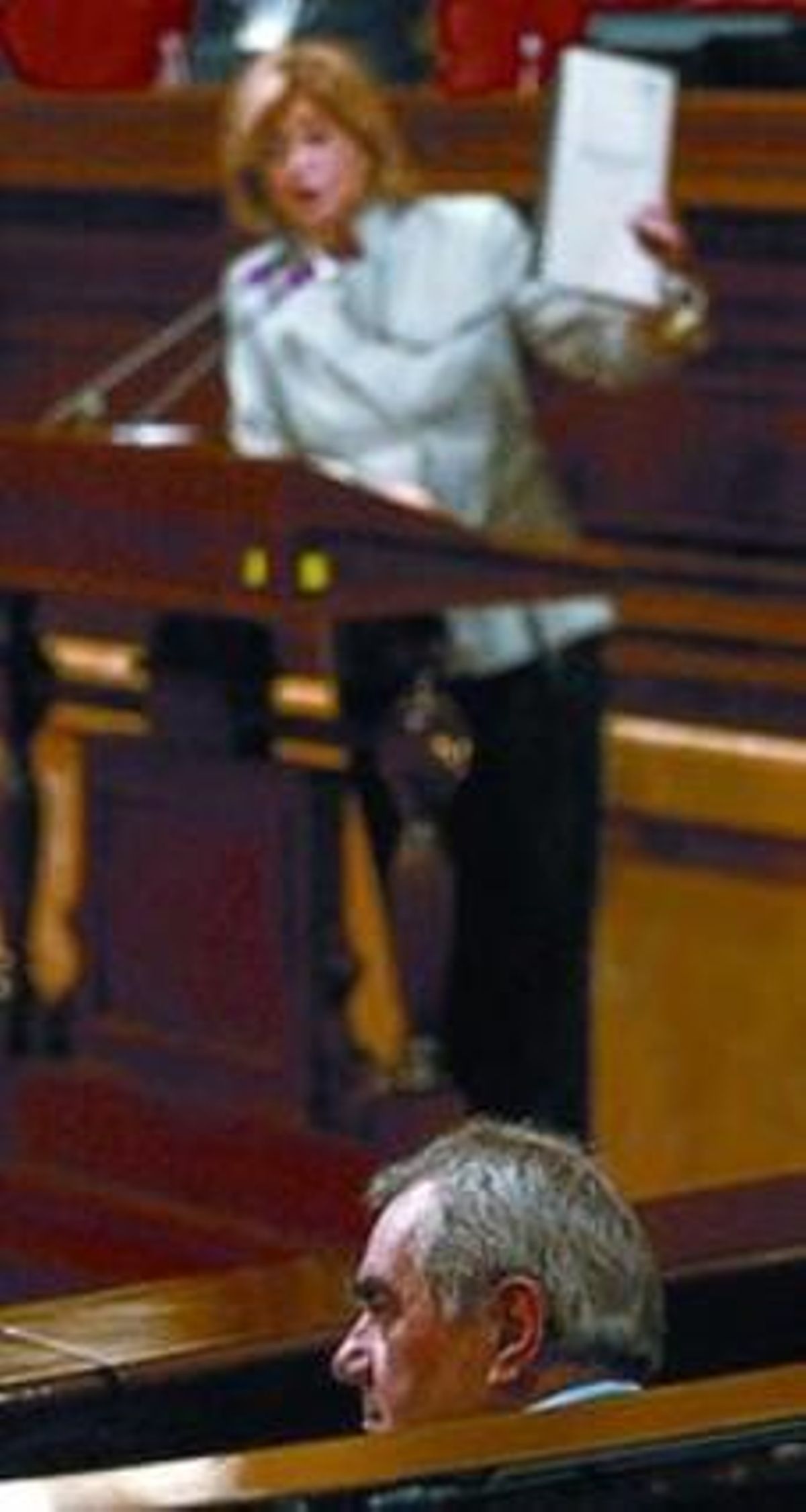 Rigau, entonces en la oposición, interpela al ’conseller’ Maragall en el Parlament. Rigau, entonces en la oposición, interpela al ’conseller’ Maragall en el Parlament.