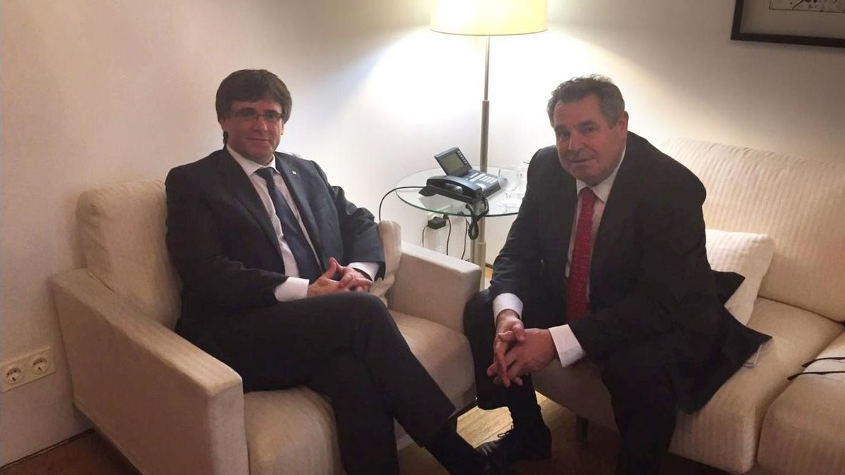 Un misteriós exdiplomàtic rus es va entrevistar amb Puigdemont el dia abans de la DUI Un misteriós exdiplomàtic rus es va entrevistar amb Puigdemont el dia abans de la DUI