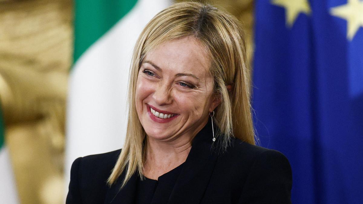 La ultra Giorgia Meloni ya es primera ministra de Italia