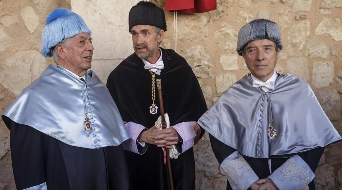 Iñaki Gabilondo y Vargas Llosa, investidos doctores honoris causa por la universidad de Burgos. Iñaki Gabilondo y Vargas Llosa, investidos doctores honoris causa por la universidad de Burgos.