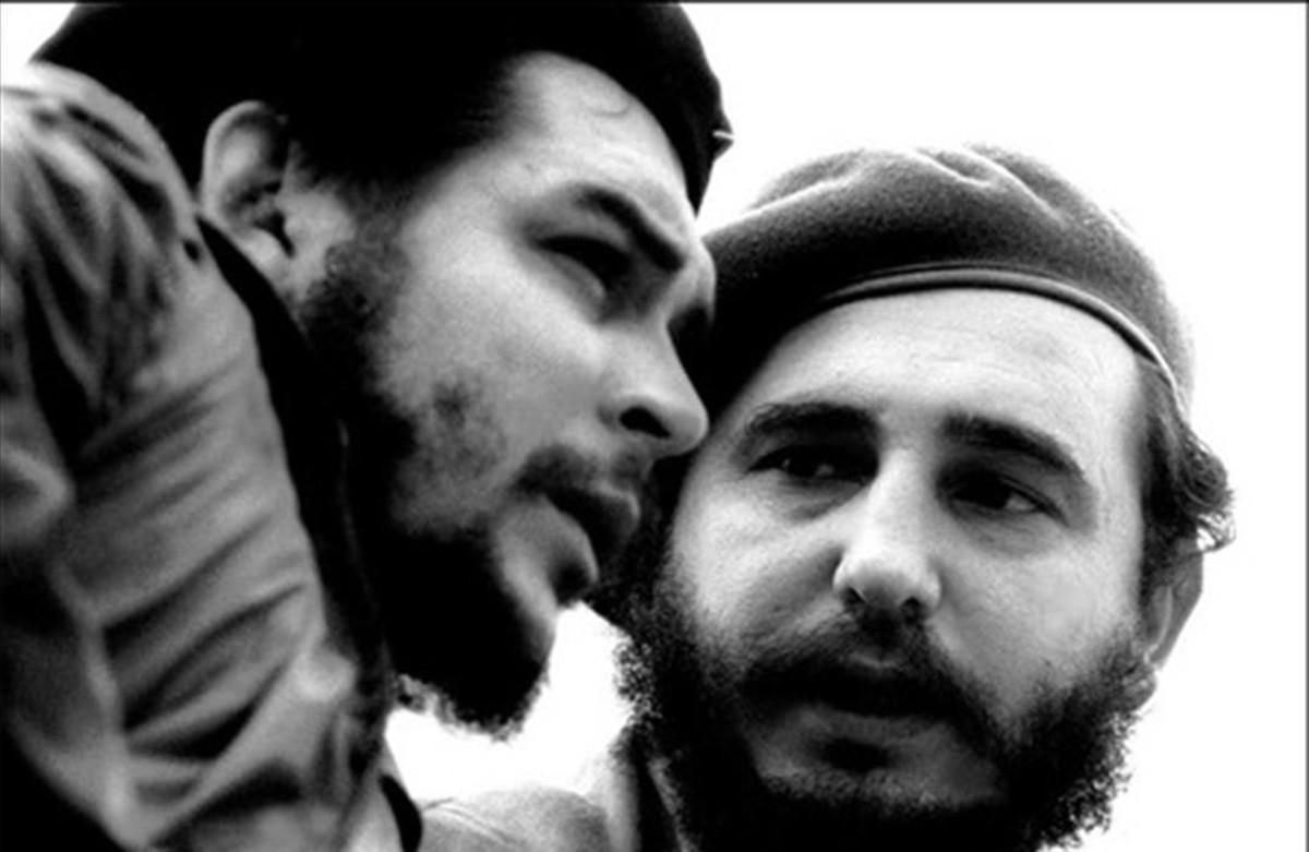 Ernesto Guevara, Che, y Fidel Castro, en una fotografía de los años 60. Ernesto Guevara, Che, y Fidel Castro, en una fotografía de los años 60.