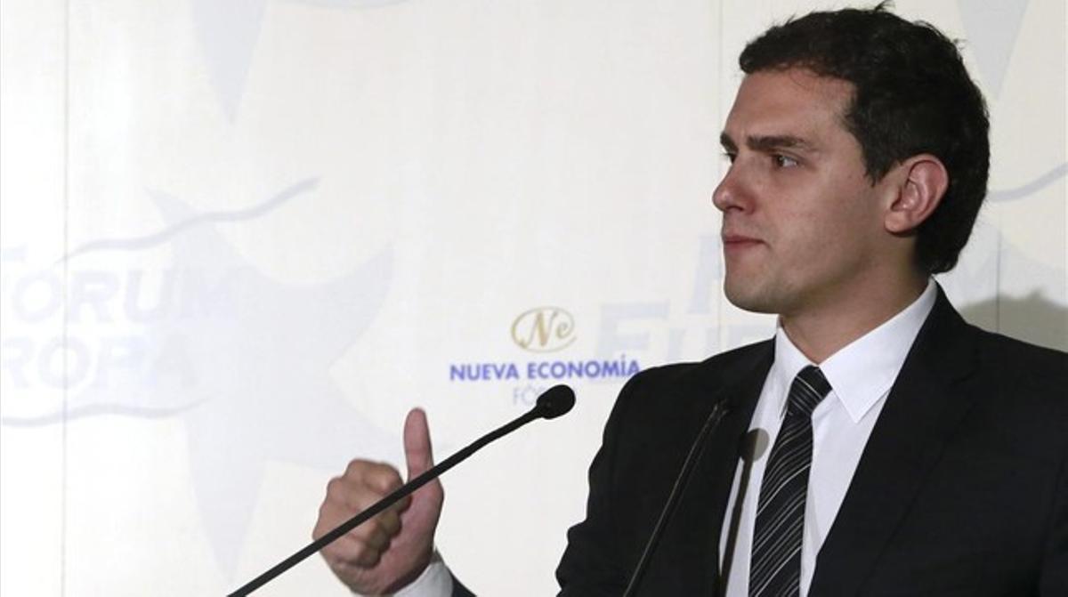 El líder de Ciudadanos, Albert Rivera, este lunes en un desayuno informativo en Madrid. El líder de Ciudadanos, Albert Rivera, este lunes en un desayuno informativo en Madrid.