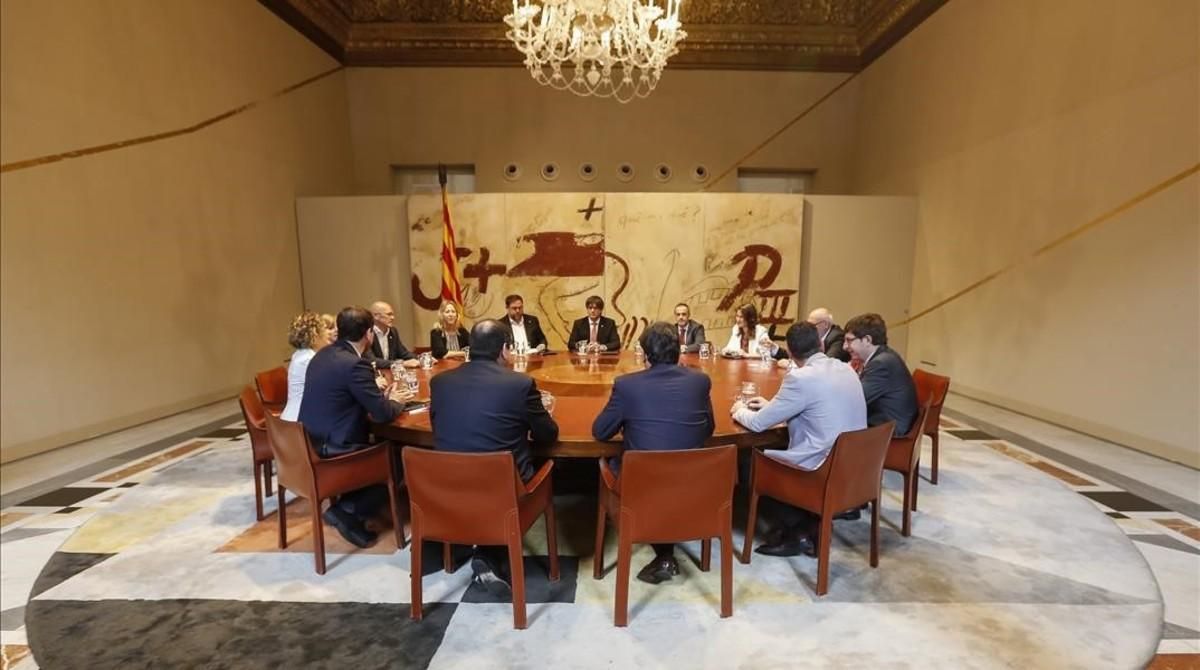 Reunión del Consell Executiu, presidida por Carles Puigdemont, el pasado 9 de junio. Reunión del Consell Executiu, presidida por Carles Puigdemont, el pasado 9 de junio.