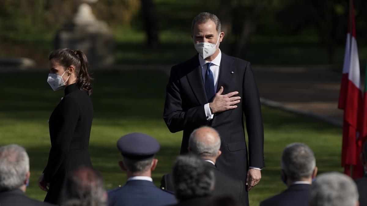 Felipe VI y Letizia de Borbón. Felipe VI y Letizia de Borbón.