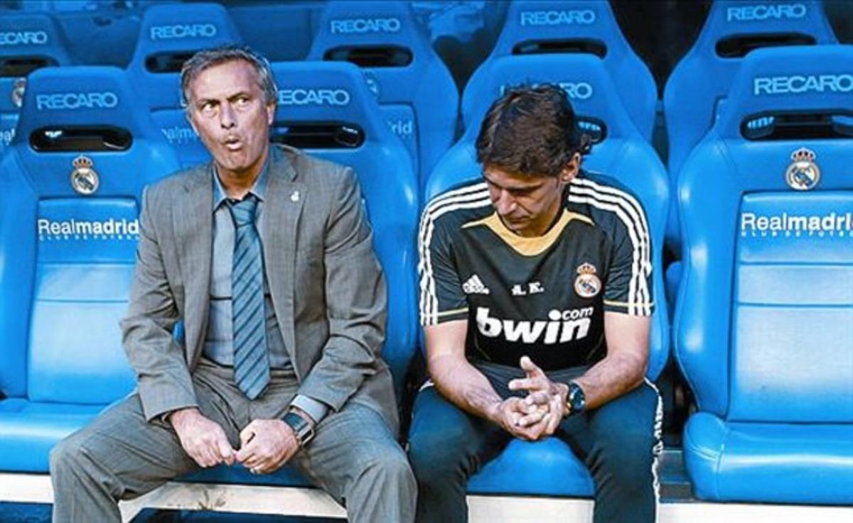 Mourinho y Karanka, su ayudante, el sábado en el Bernabéu.