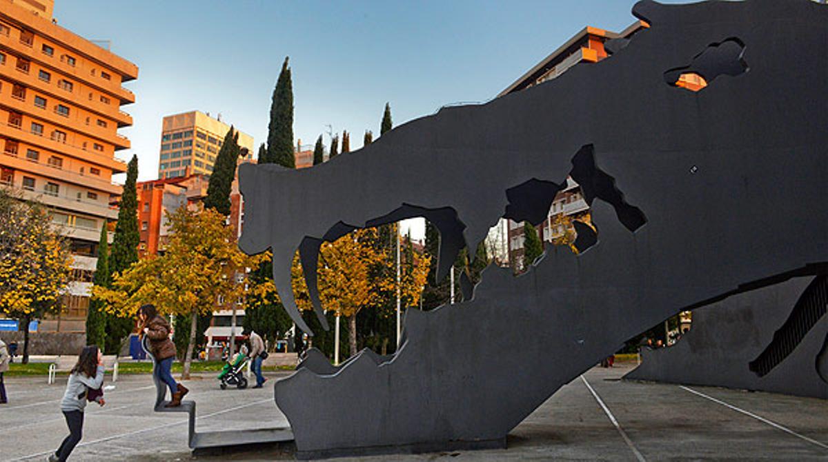 El fotógrafo Josep Martínez ha documentado mil figuras distintas de dragones en la ciudad de Barcelona en su proyecto ’Drakcelona’.