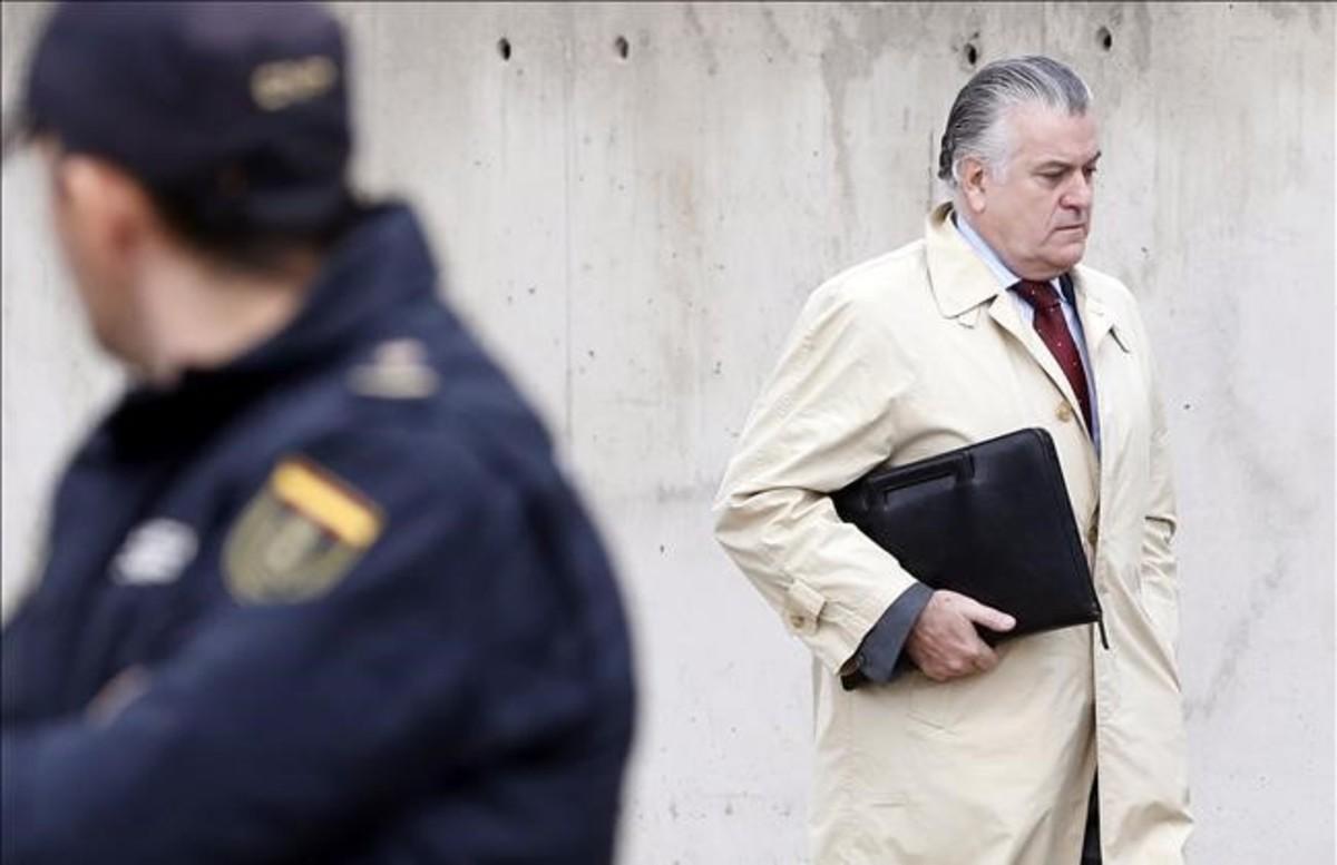 El extesorero del PP Luis Bárcenas, a su llegada al juicio del ’caso Gürtel’.