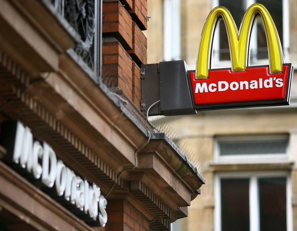 McDonald’s es una de las redes de franquicias más conocida en España. McDonald’s es una de las redes de franquicias más conocida en España.