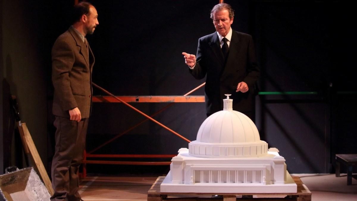 Xavier Ripoll y Pep Munne (derecha) protagonizan este drama histórico con algo de intriga. Xavier Ripoll y Pep Munne (derecha) protagonizan este drama histórico con algo de intriga.