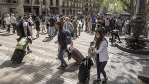 Barcelona busca una fórmula jurídica per evitar les aglomeracions de turistes a Ciutat Vella
