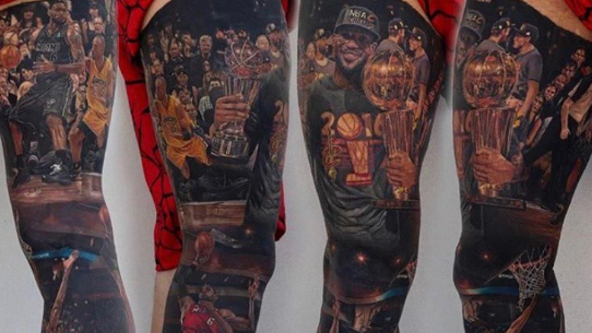 Un superfan de Lebron James se ha tatuado los éxitos de su carrera en las piernas. Un superfan de Lebron James se ha tatuado los éxitos de su carrera en las piernas.
