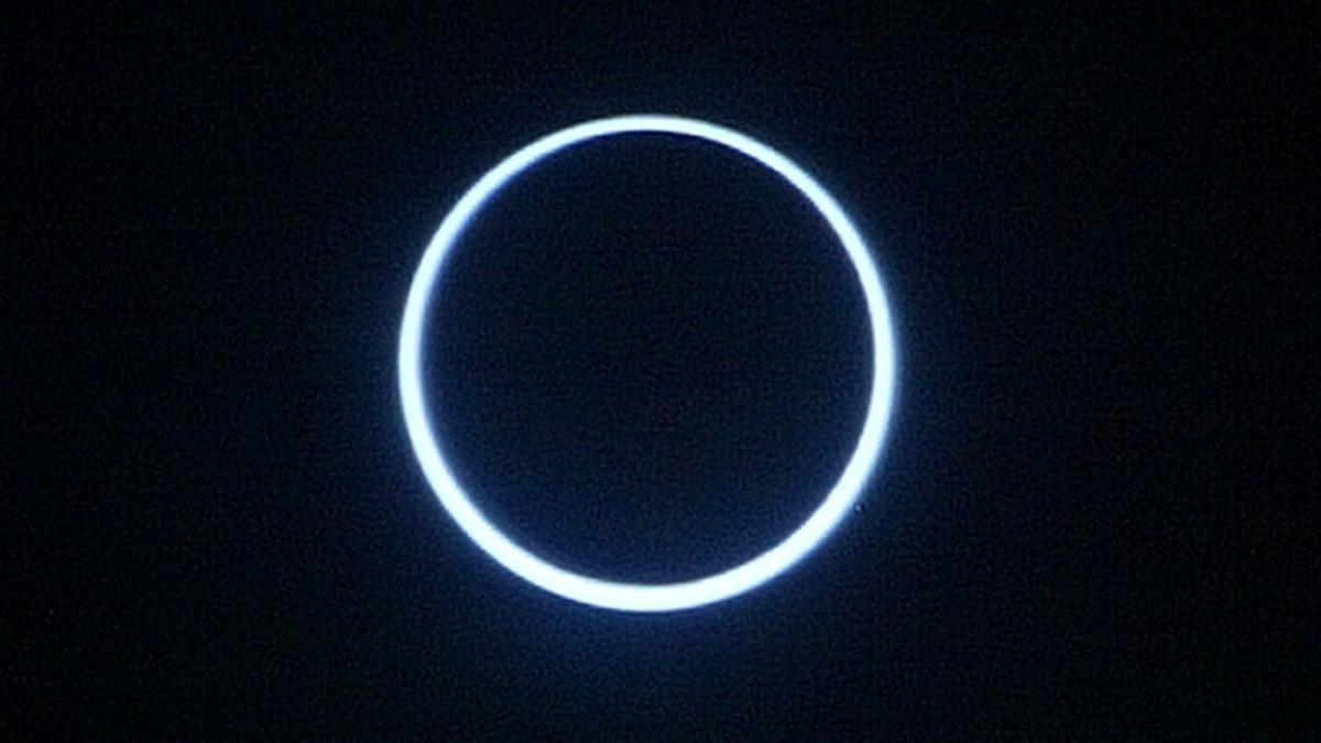 Eclipse anular en Madrid en octubre de 2005.