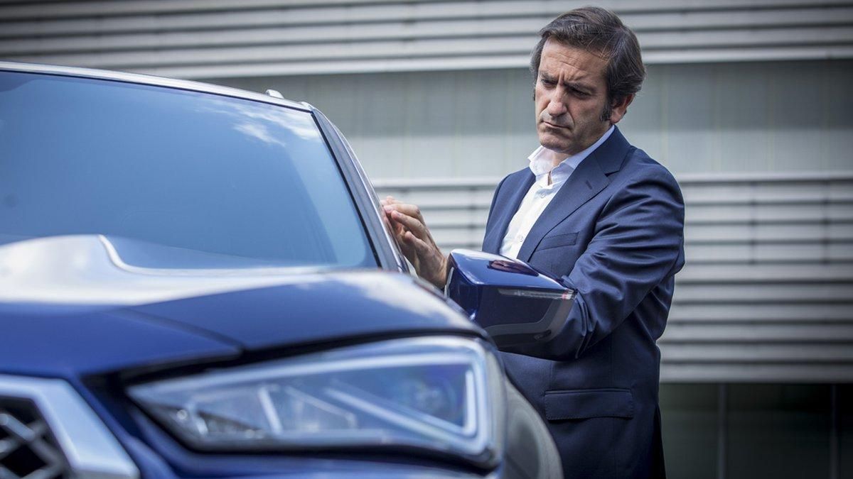 Alejandro Mesonero debutará como nuevo diseñador en Renault en octubre. Alejandro Mesonero debutará como nuevo diseñador en Renault en octubre.