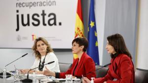 El Gobierno prorroga cuatro meses la bajada de impuestos de la electricidad
