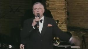 Frank Sinatra interpreta ’My way’, una de las canciones más conocidas del cantante y actor