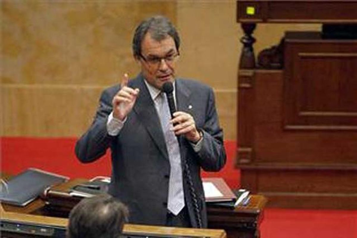 El ’president’, Artur Mas, el miércoles, durante la sesión de control en el Parlament. El ’president’, Artur Mas, el miércoles, durante la sesión de control en el Parlament.