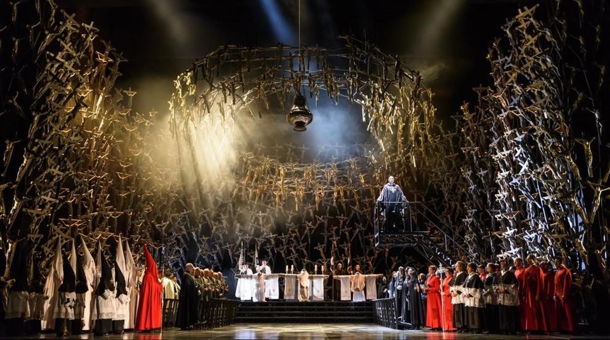 El montaje de la Fura de ’Norma’, en Covent Garden, que inaugura la temporada de la Royal Opera House de Londres.