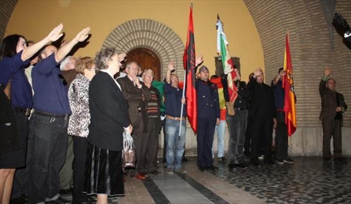 Miembros de la ANCIS, en el acto de Zaragoza.