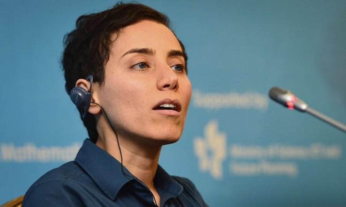 La matemática de origen iraní Maryam Mirzakhani habla durante la conferencia de prensa el 13 de agosto de 2014 después de convertirse en la primera mujer que ha ganado la medalla Fields, el equivalente en matemáticas del Premio Nobel. La matemática de origen iraní Maryam Mirzakhani habla durante la conferencia de prensa el 13 de agosto de 2014 después de convertirse en la primera mujer que ha ganado la medalla Fields, el equivalente en matemáticas del Premio Nobel.